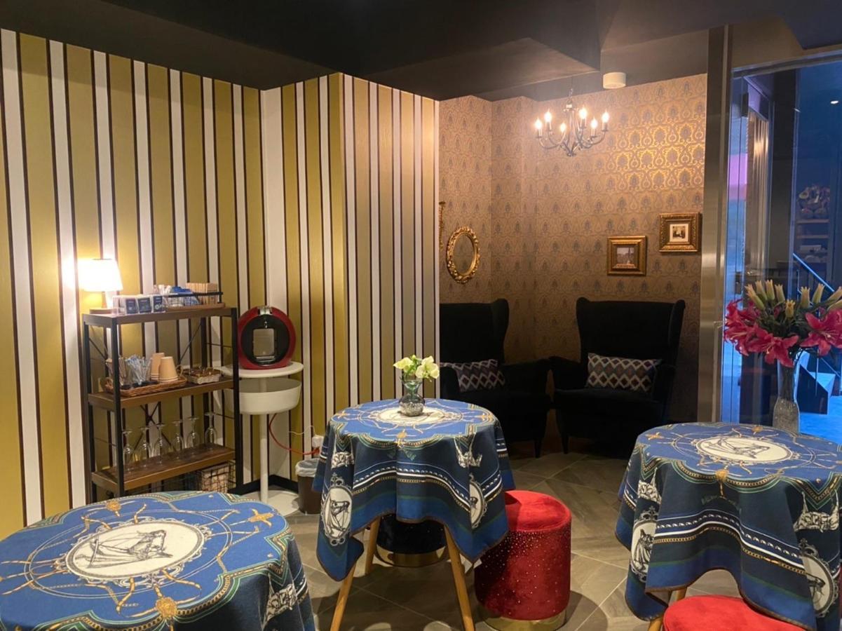 Culti Earl Hotel Osaka Bagian luar foto