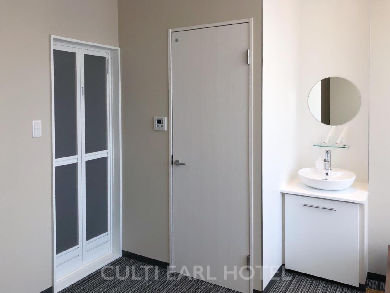 Culti Earl Hotel Osaka Bagian luar foto
